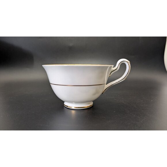 Taylor & Kent Bone China Teacup England Art Deco Floral Gold Trim Vintage - Picture 10 of 13